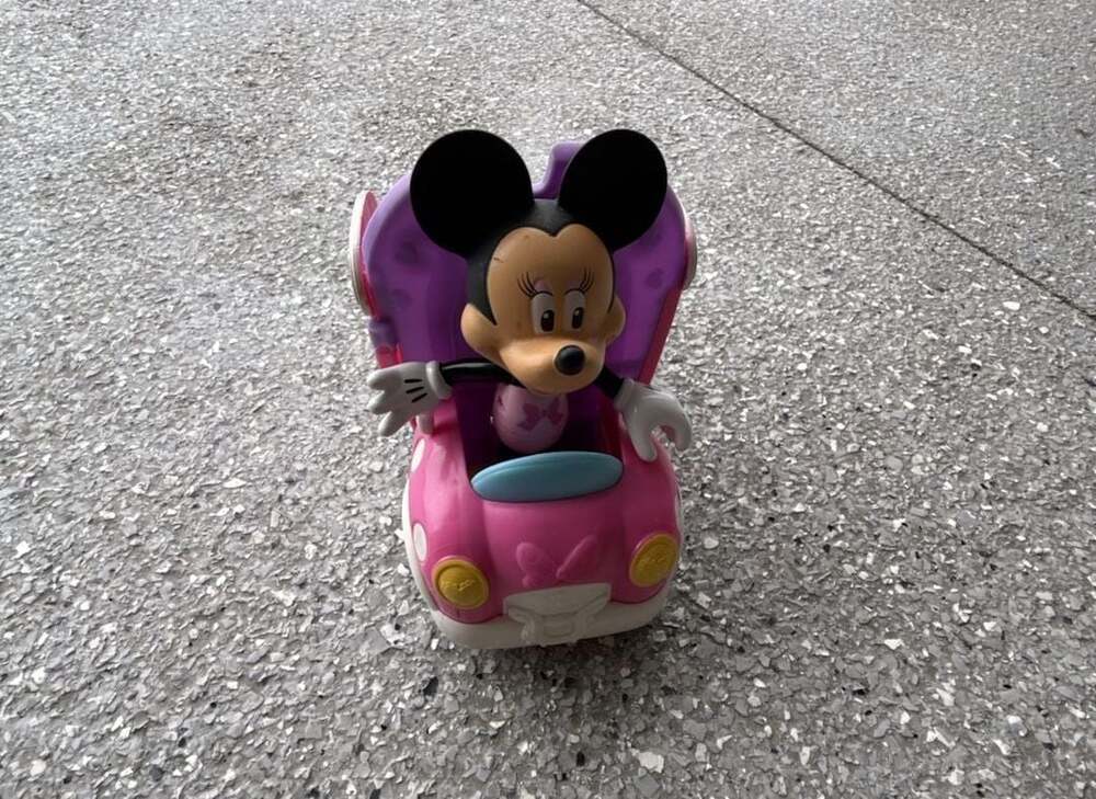 Disney Minnie Mouse Bow-tique Transforming Car Vehicle